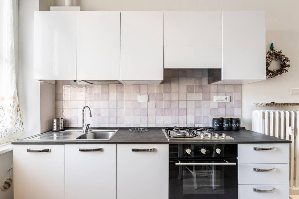 Appartamento Lungo Fiume Turin Exterior foto